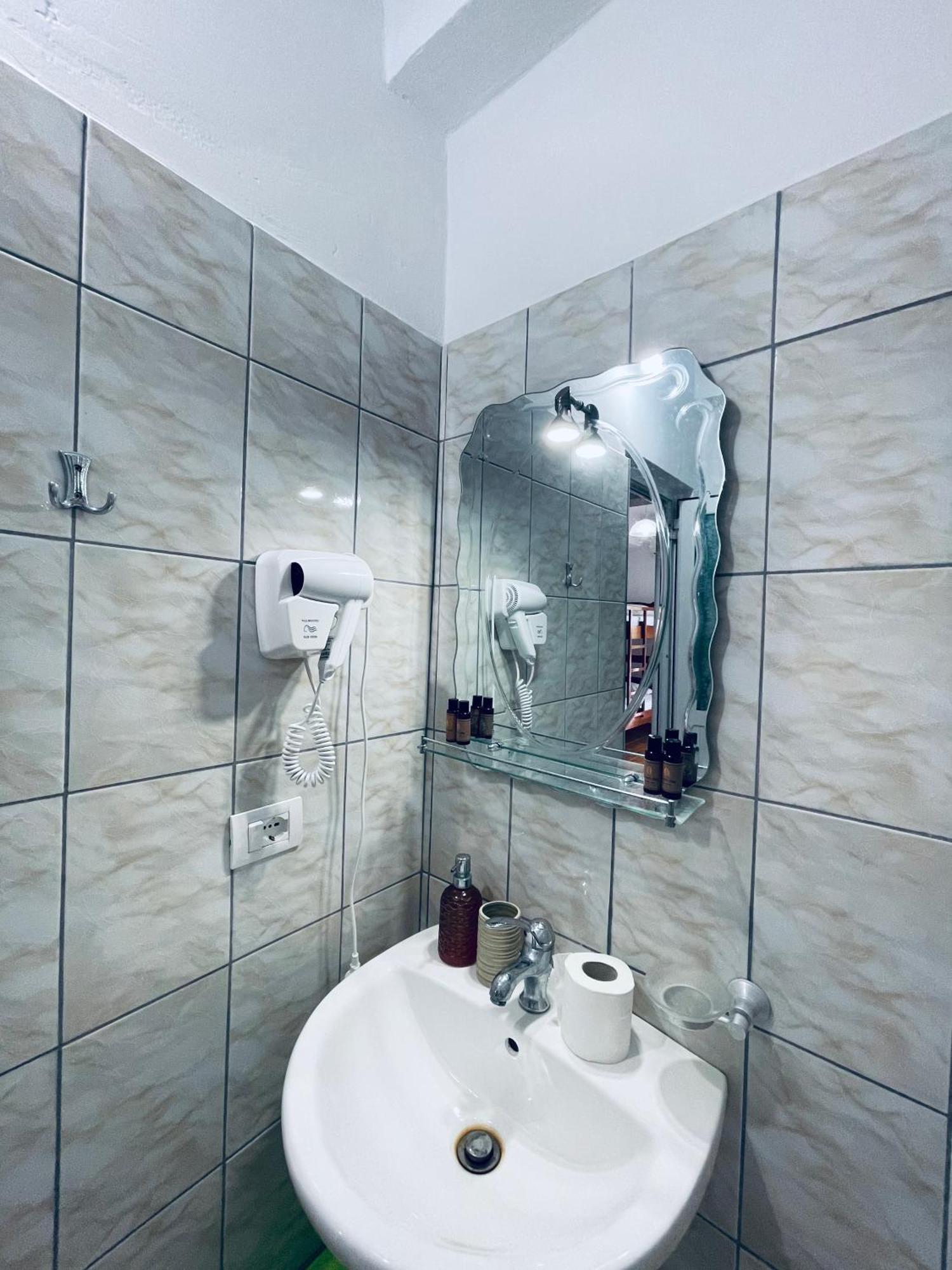Guesthouse Dollomaja קסאמיל מראה חיצוני תמונה